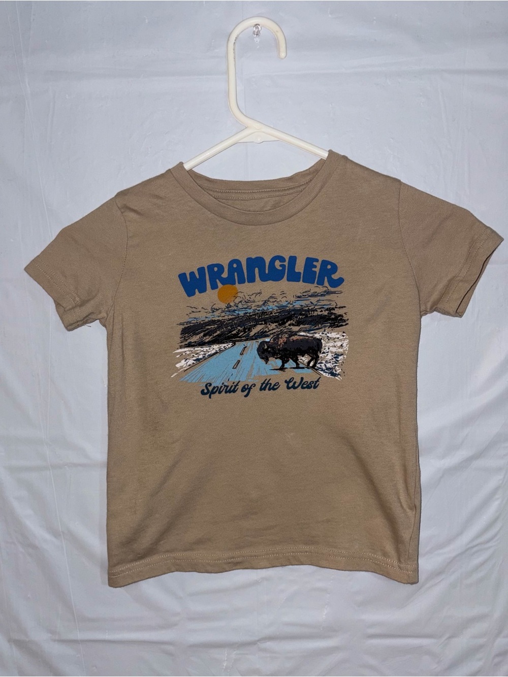 Wrangler Tan Tee with Blue Western Buffalo Graphic